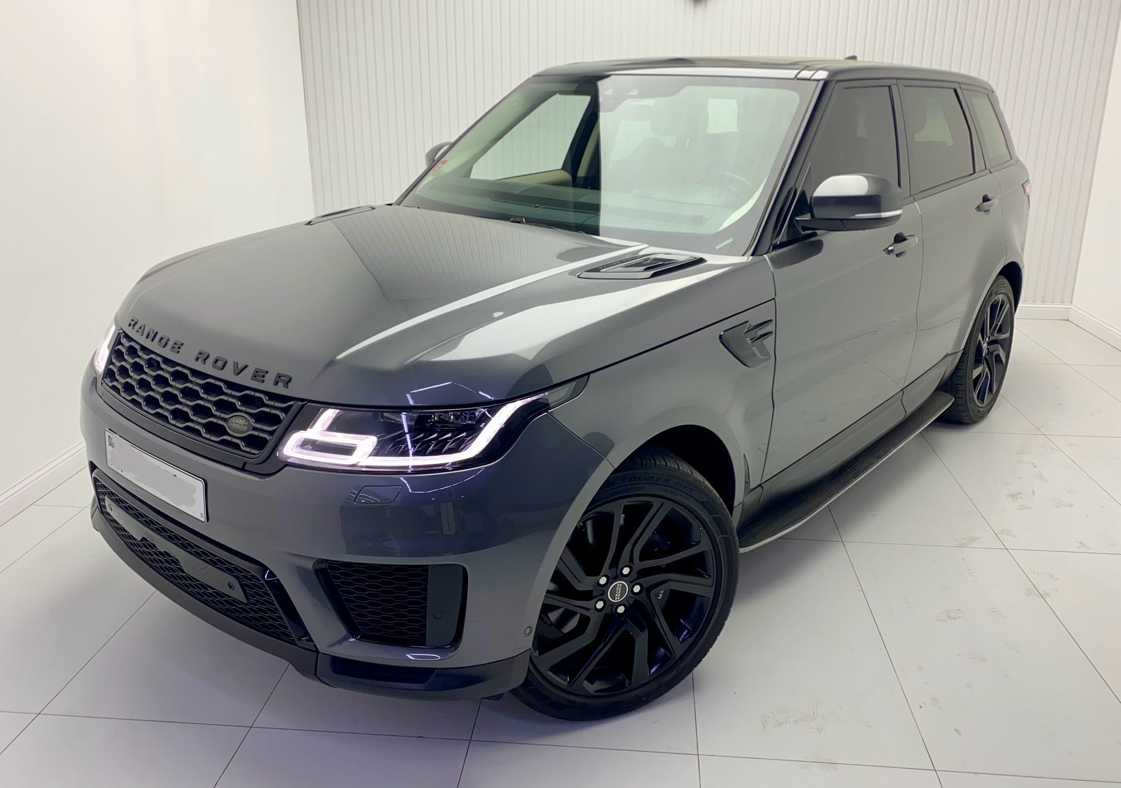 Used 2018 Range Rover Sport Autobiography for sale in Dubai